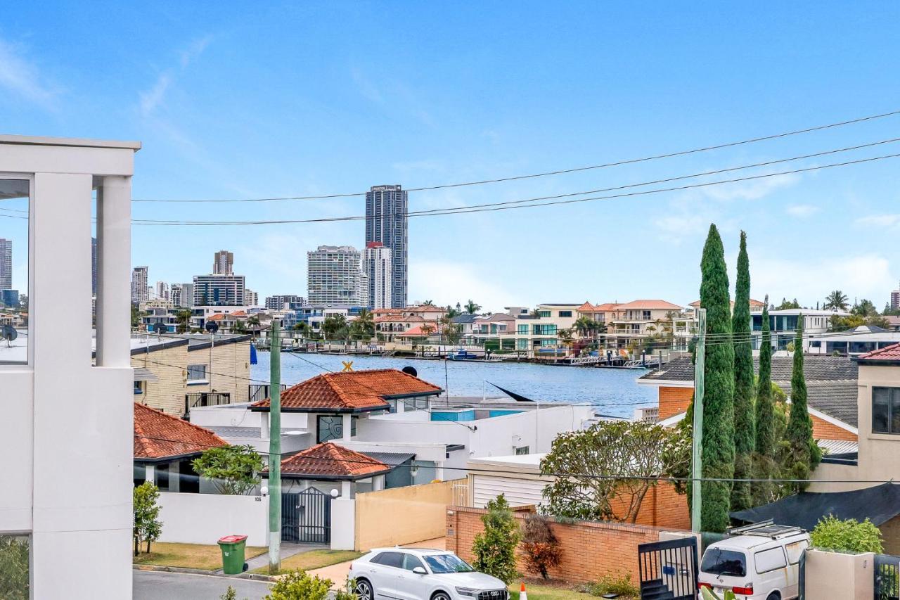 Chevron Sails Apartment Gold Coast Exterior photo